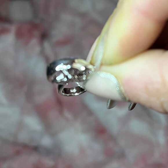 The Butterfly Heart Pendant in 925 silver on 18” snake chain. - Picture 3 of 7